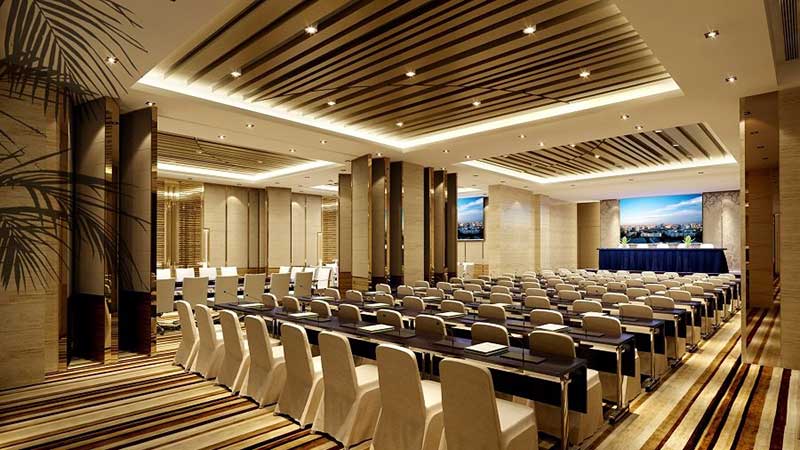 上?；顒臃?wù)公司